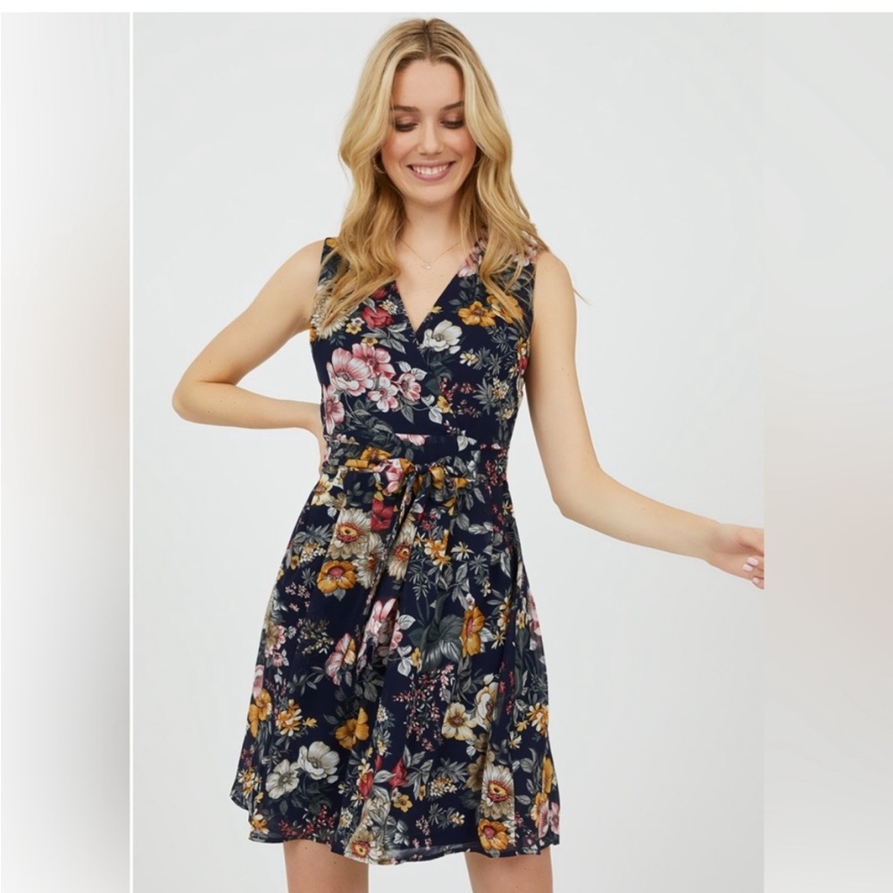 Suzy Shier Pleated Floral Dress